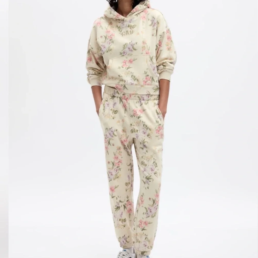 Gap x LoveShackFancy Set - Picture 1 of 8